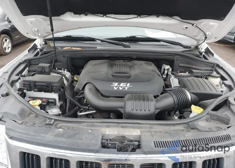 2013 Jeep Grand Cherokee Laredo from USA, damaged, VIN 1C4RJFAGXDC633306